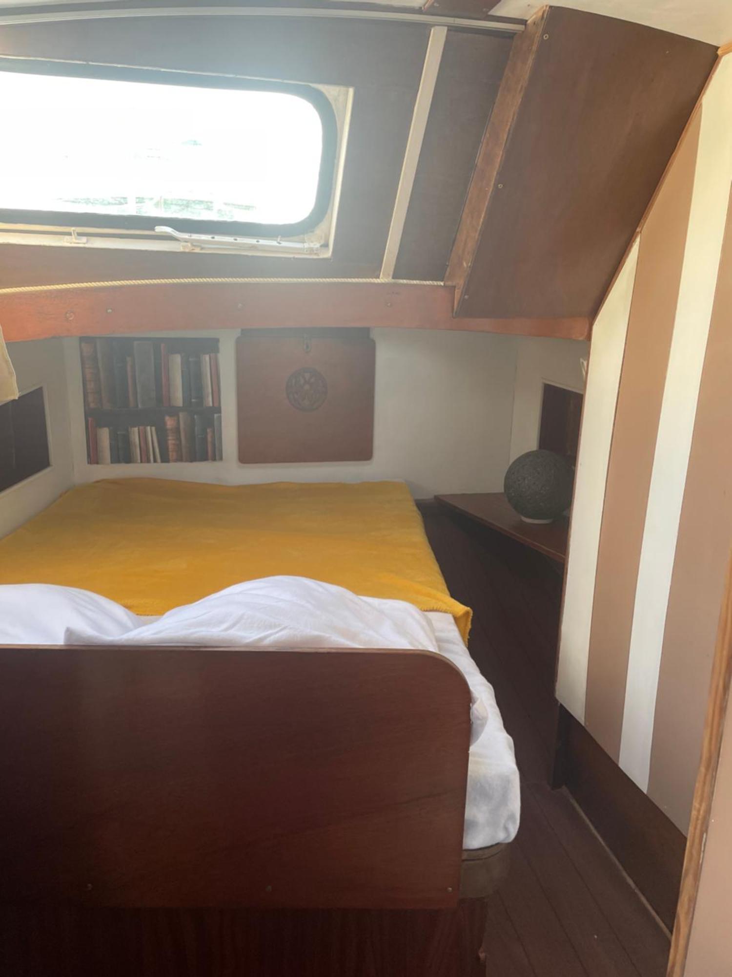 Bateau A Quai, Logement Atypique Chaleureux *